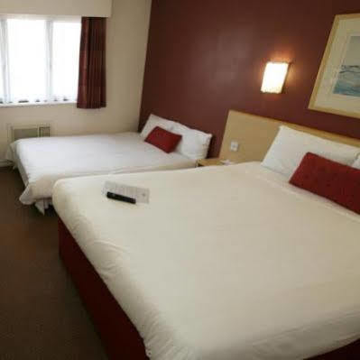 Days Inn By Wyndham London Stansted Airport Birchanger Exterior foto